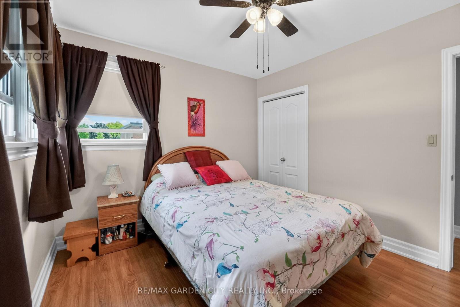 519 BUNTING ROAD - 16