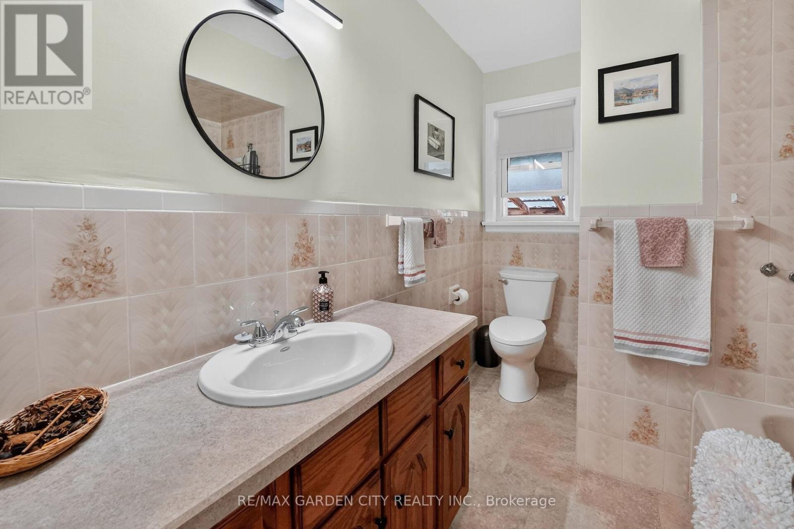 519 BUNTING ROAD - 21