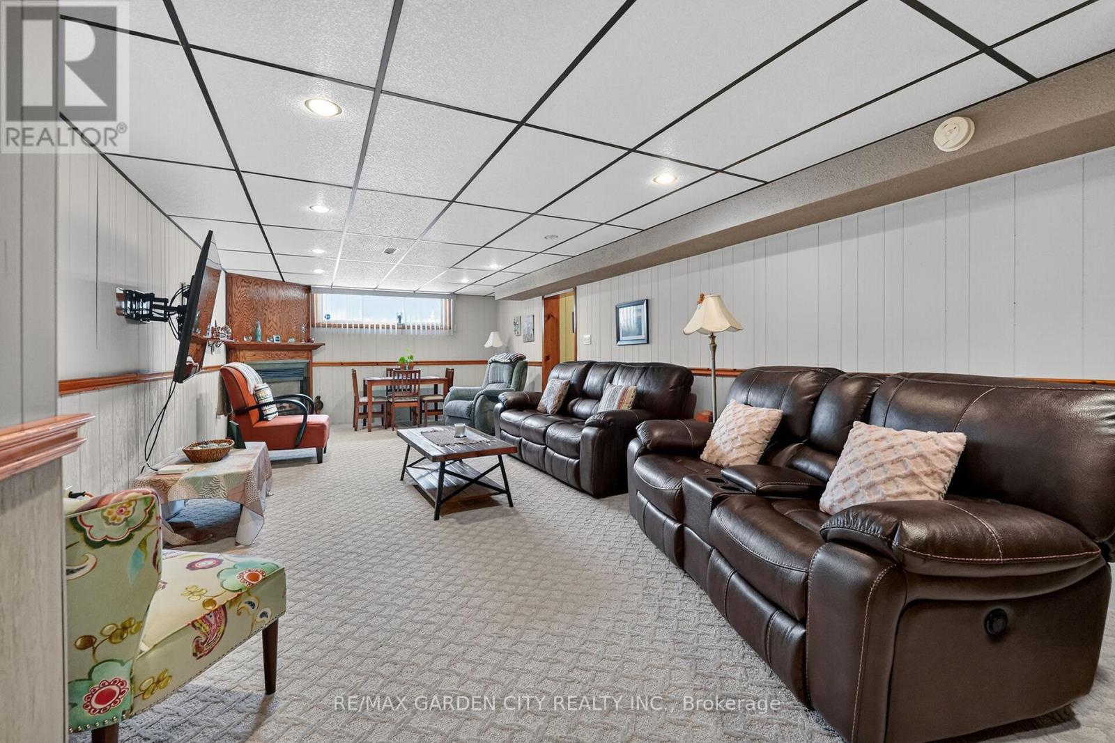 519 BUNTING ROAD - 27