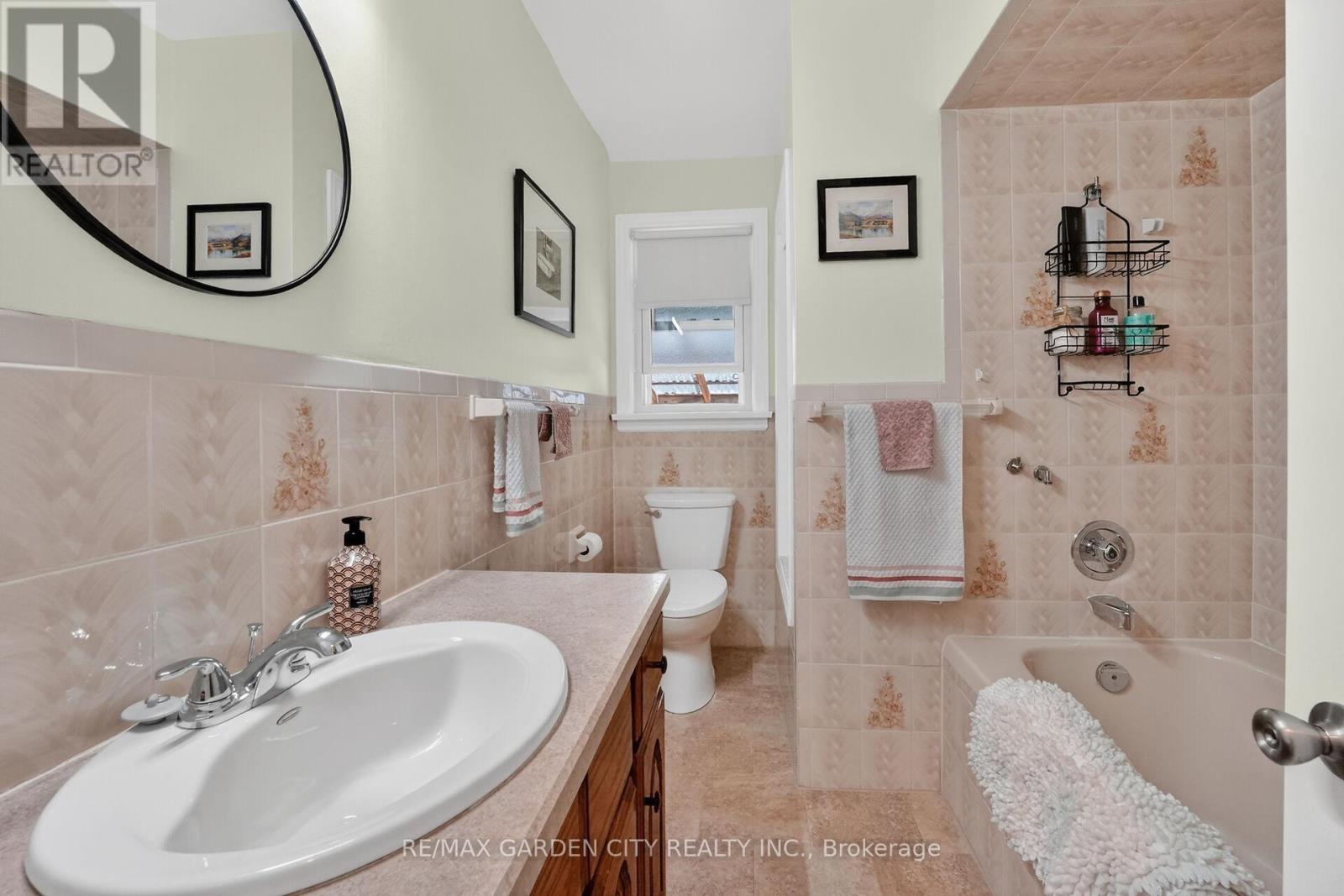 519 BUNTING ROAD - 22