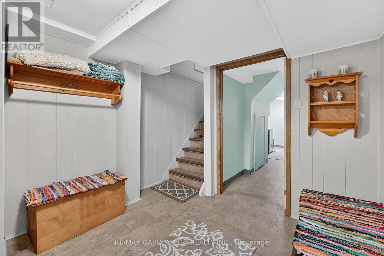 519 BUNTING ROAD - 23