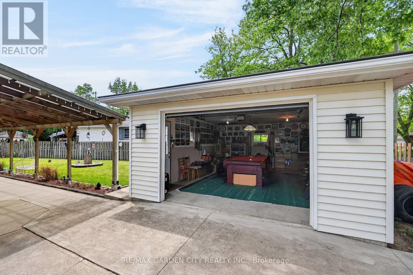 519 BUNTING ROAD - 36
