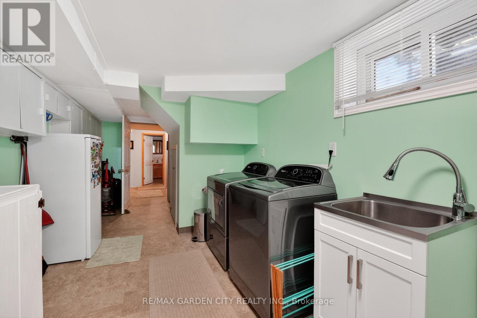 519 BUNTING ROAD - 32