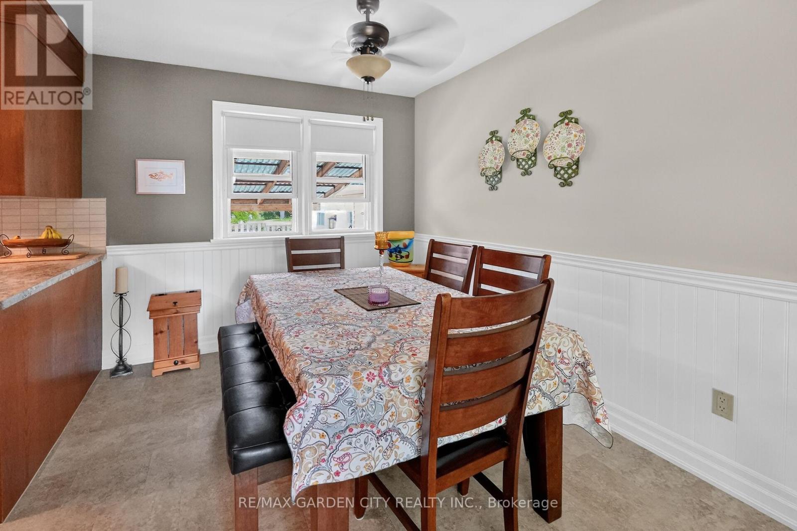519 BUNTING ROAD - 8