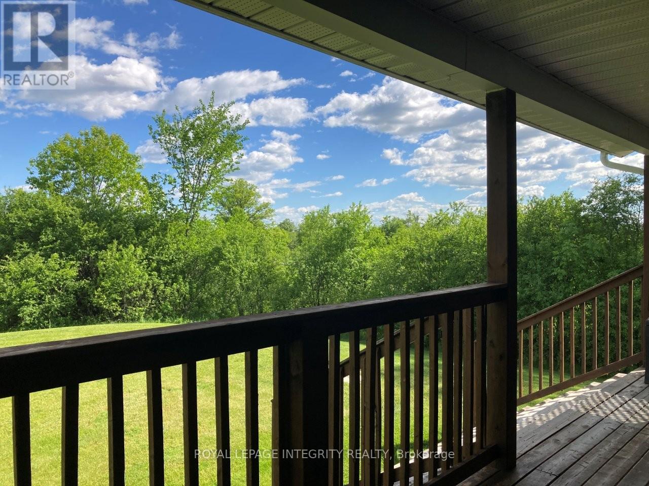 165 BRISTOW DRIVE - 32