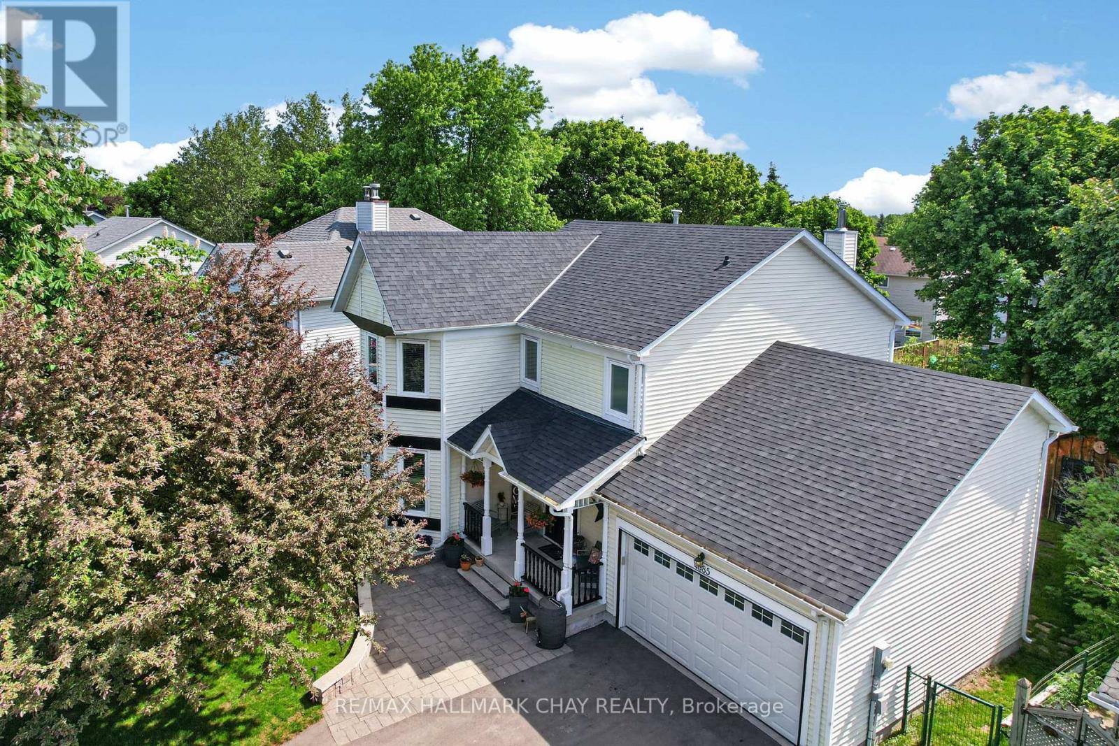 1885 APPLEWOOD AVENUE - 44