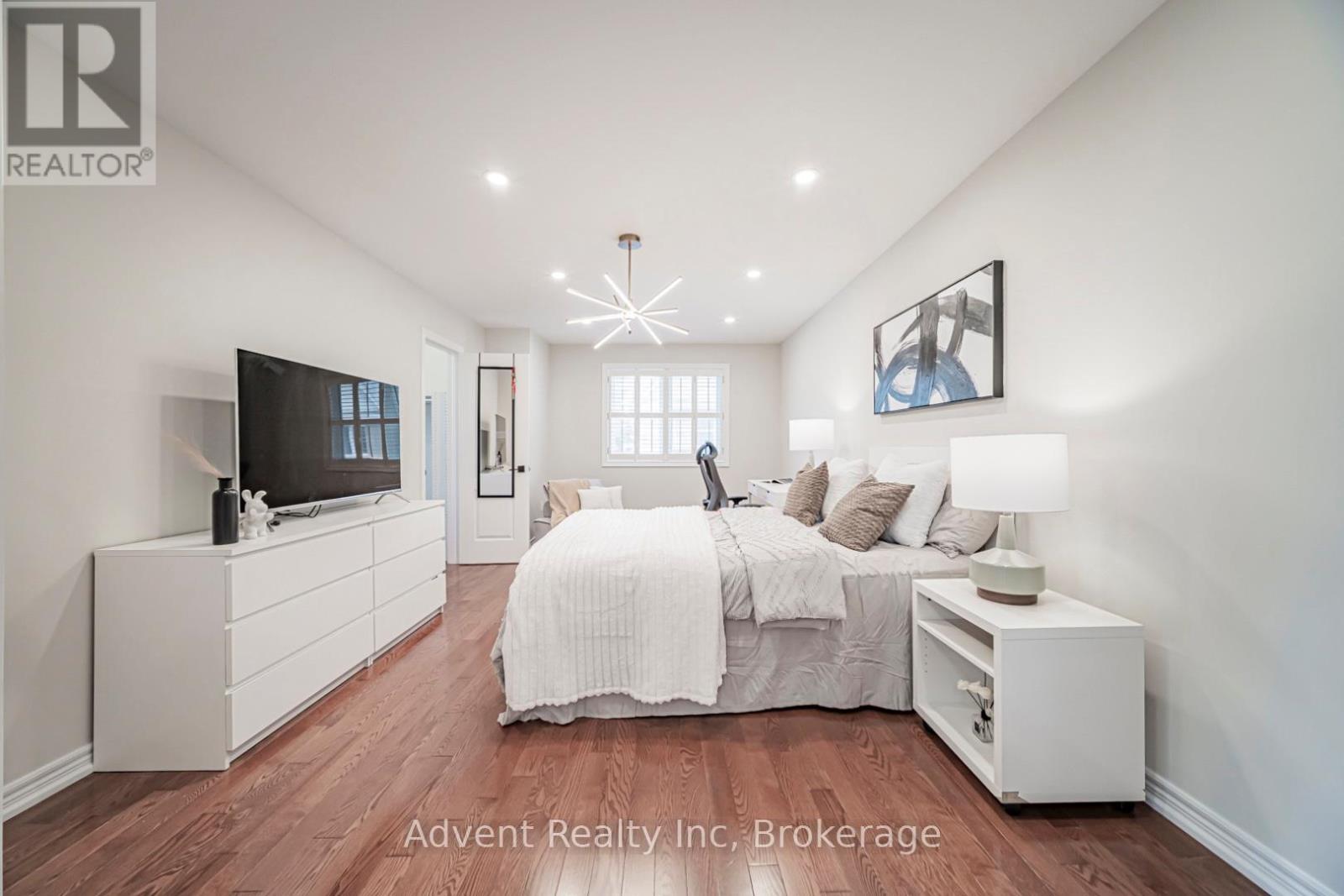 2 ALBERT BAILY WAY - 21