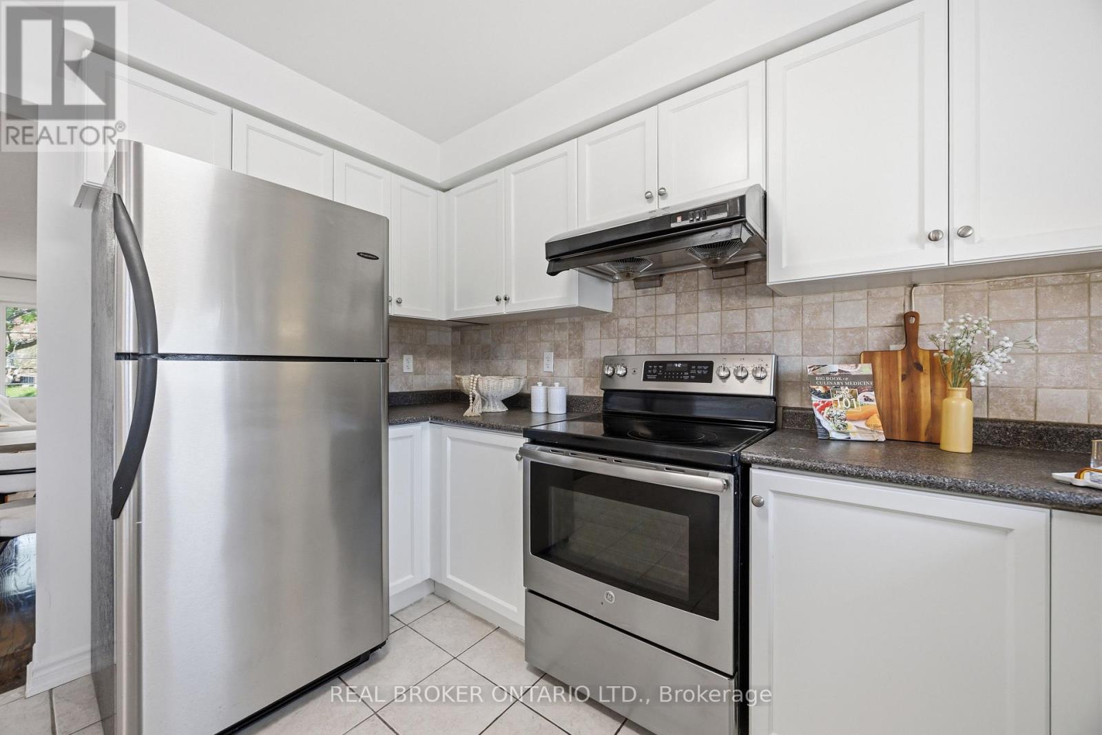 161 SOUTH UNIONVILLE AVENUE - 16