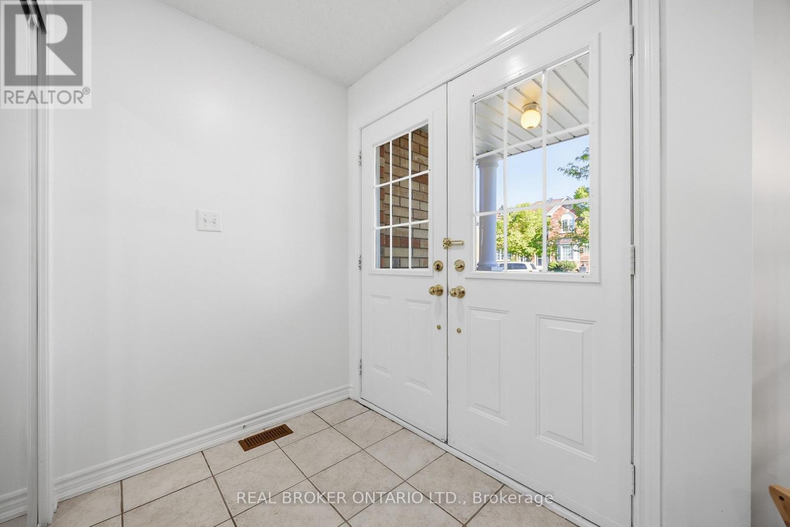 161 SOUTH UNIONVILLE AVENUE - 6