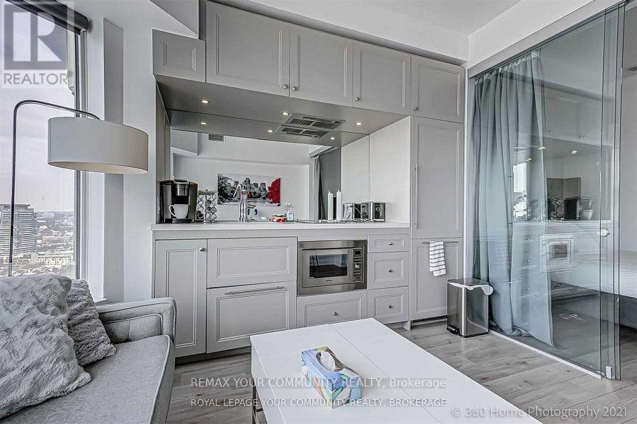 #3115 155 YORKVILLE AVENUE - 11