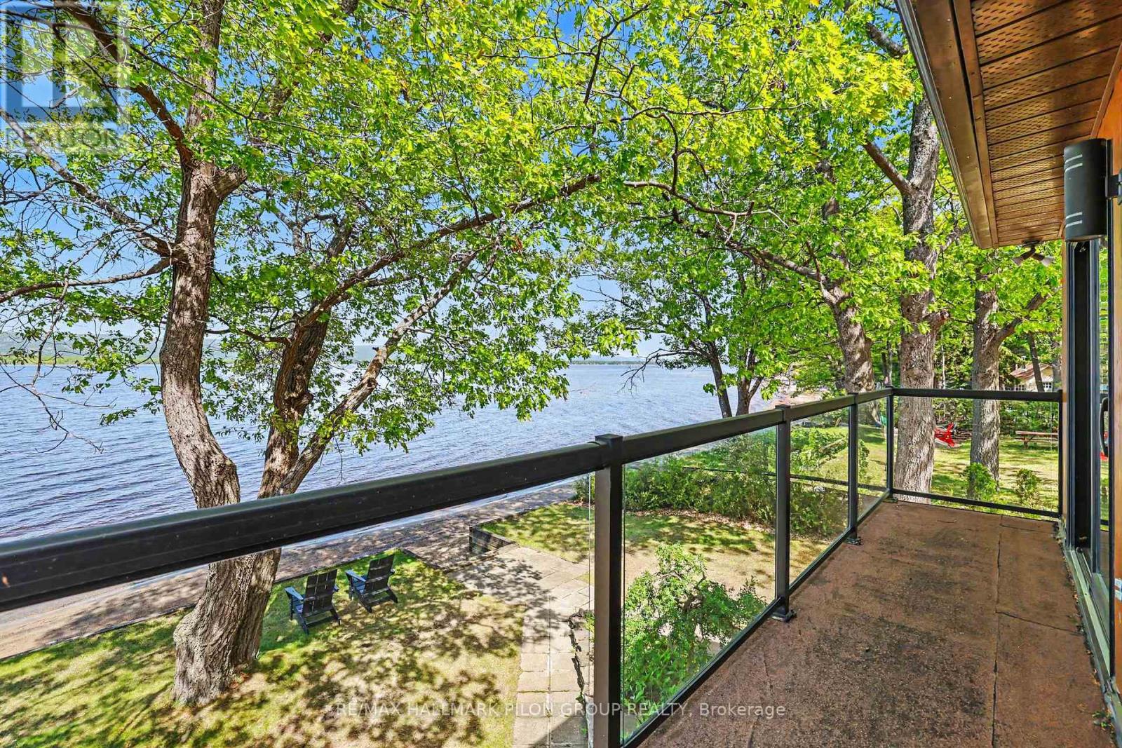 3 Bed, 3 Bath House for Sale in Ottawa – 584 BAYVIEW DRIVE, Ottawa – MLS# X13251974 - Image 7