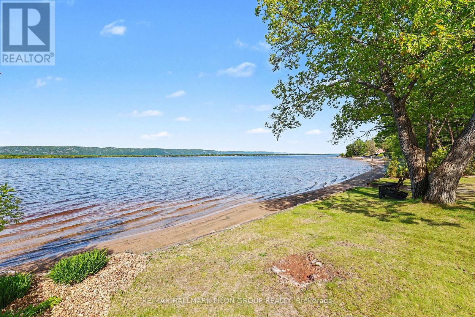 3 Bed, 3 Bath House for Sale in Ottawa – 584 BAYVIEW DRIVE, Ottawa – MLS# X13251974 - Image 27