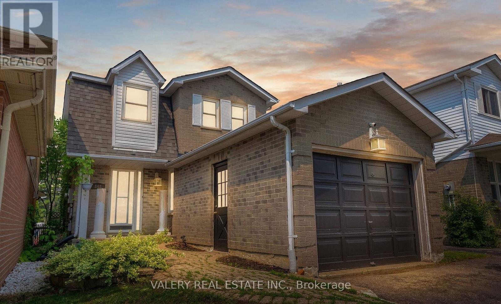848 ATTERSLEY DRIVE - 1