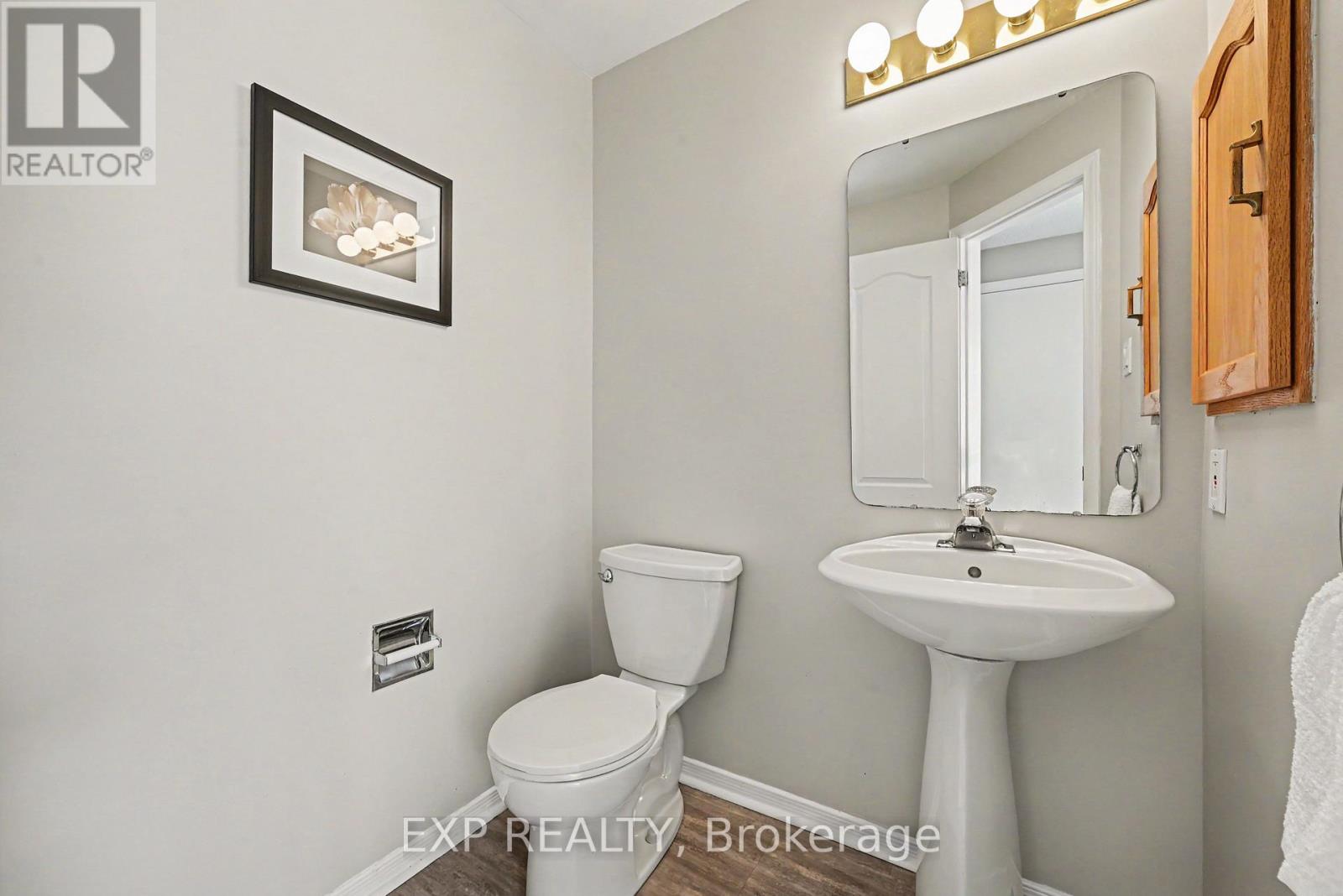 1859 SUMMERFIELDS CRESCENT - 9