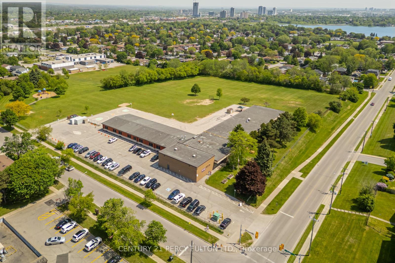 611 ATWOOD CRESCENT - 45