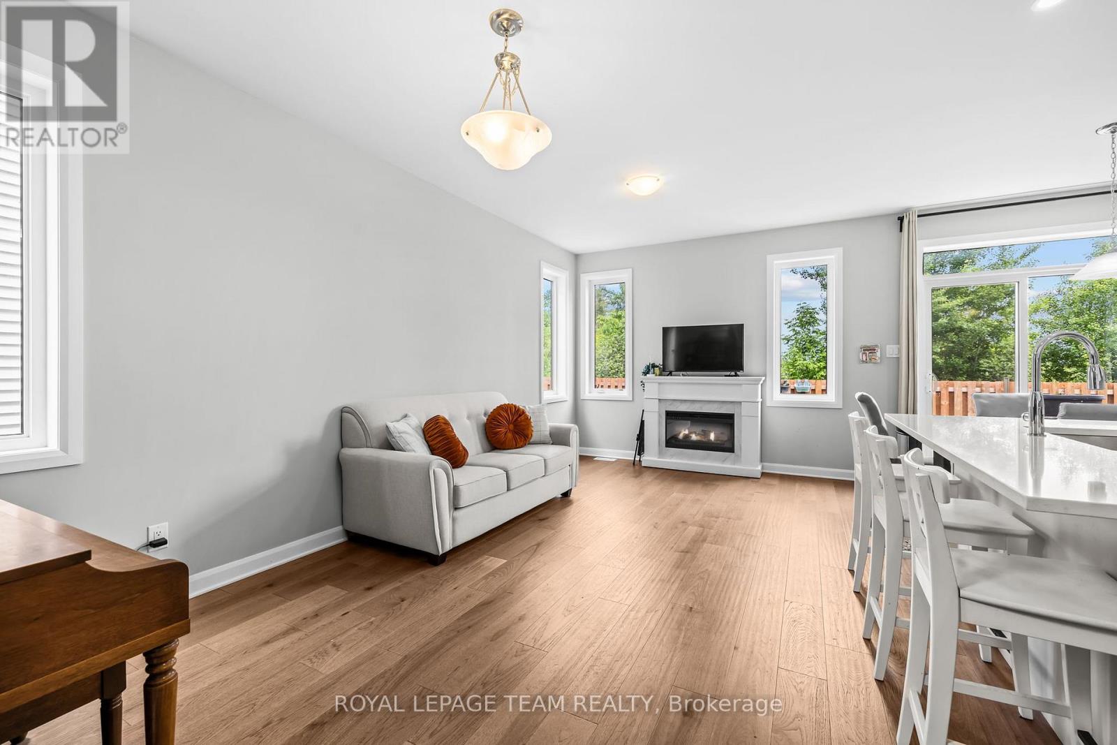 4 Bed, 4 Bath House for Rent in Ottawa – 301 ELSIE MACGILL WALK, Ottawa – MLS# X13253794 - Image 6