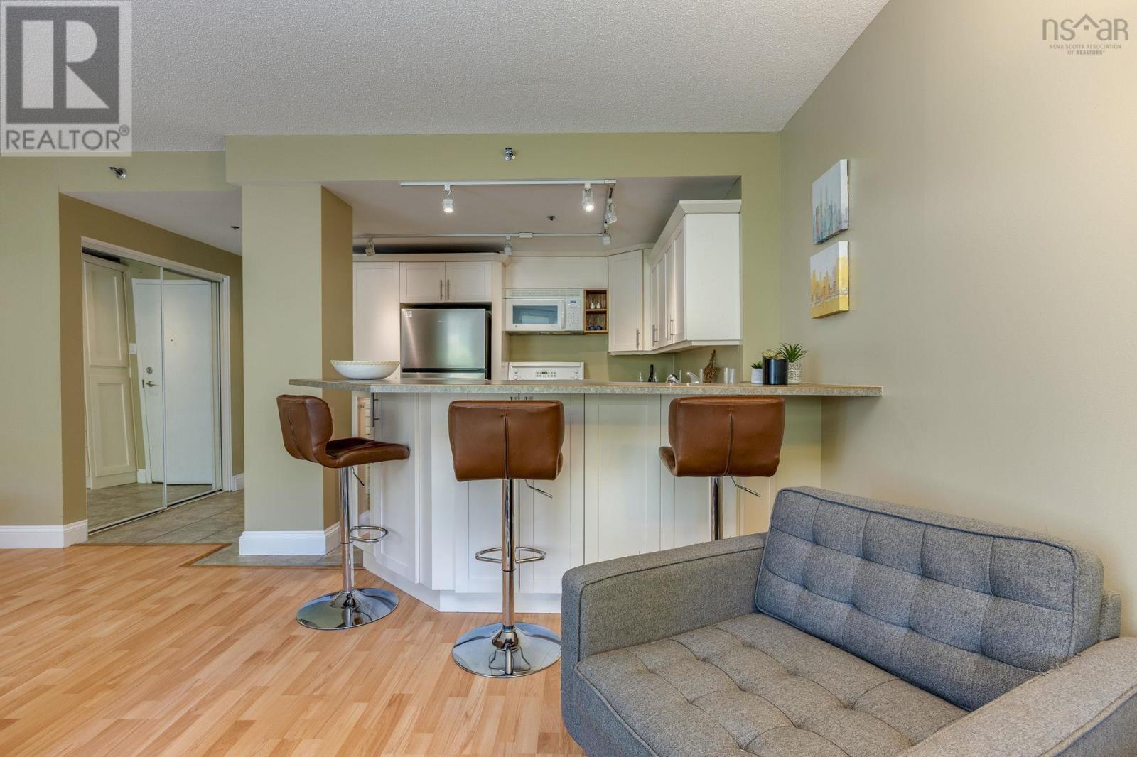 Property 34 of 35 of 405 1326 Lower Water Street