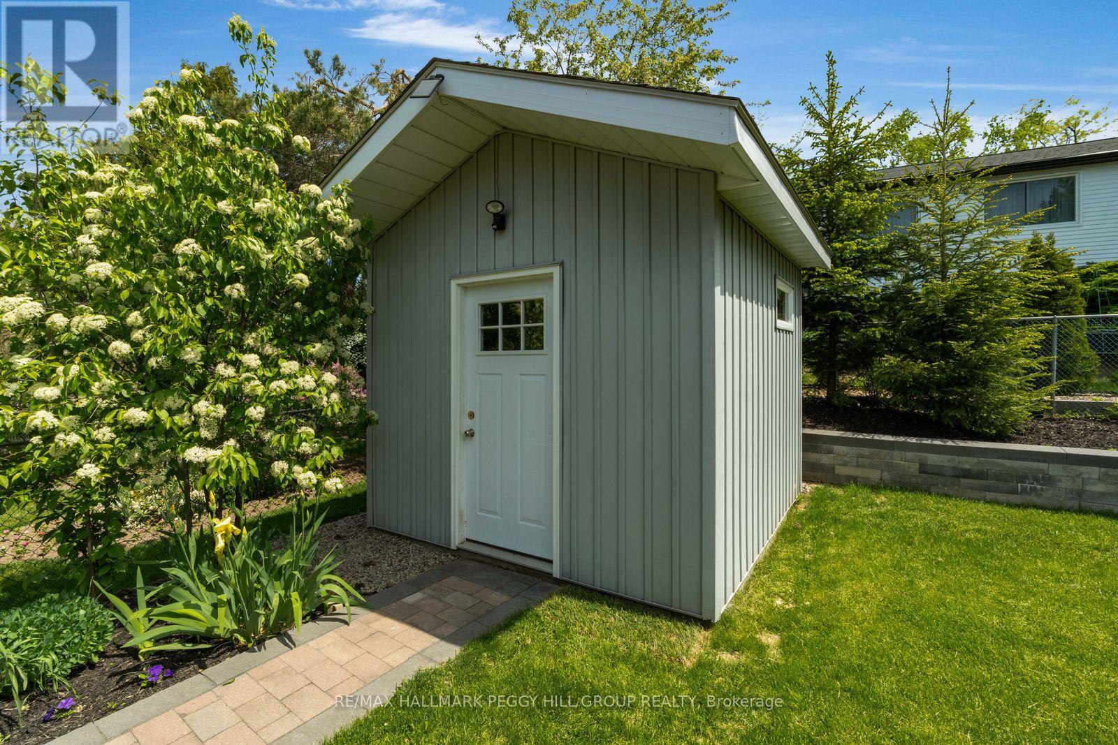 49 NOAM DRIVE - 24