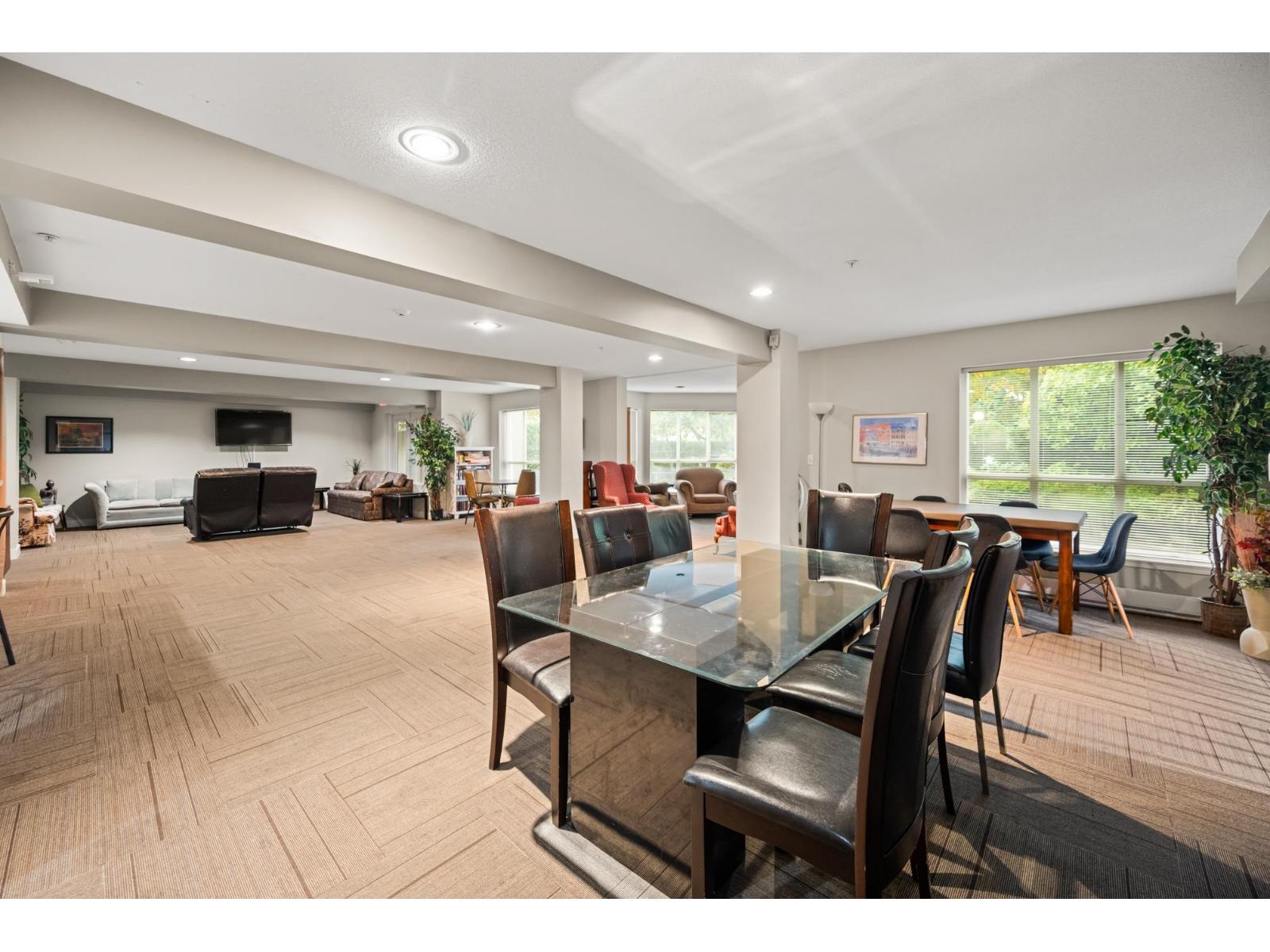 427 9979 140 STREET, Surrey