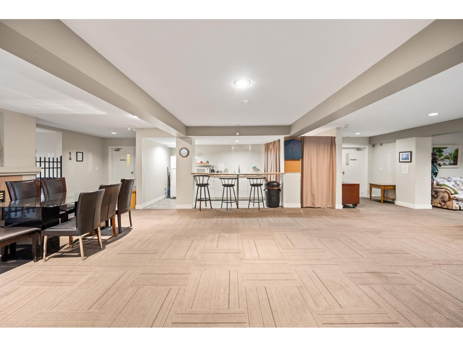 427 9979 140 STREET, Surrey
