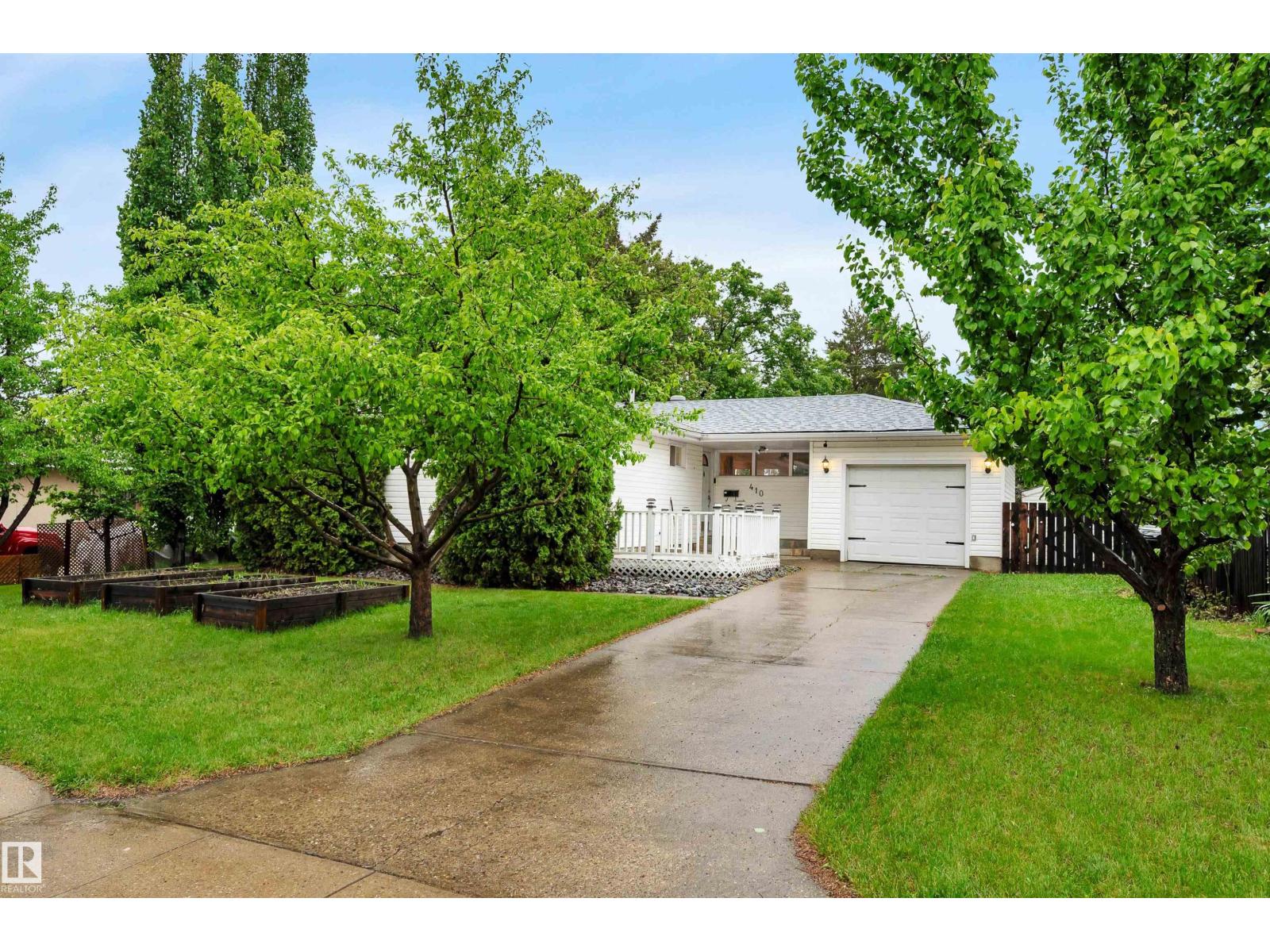 410 Conifer ST - 1