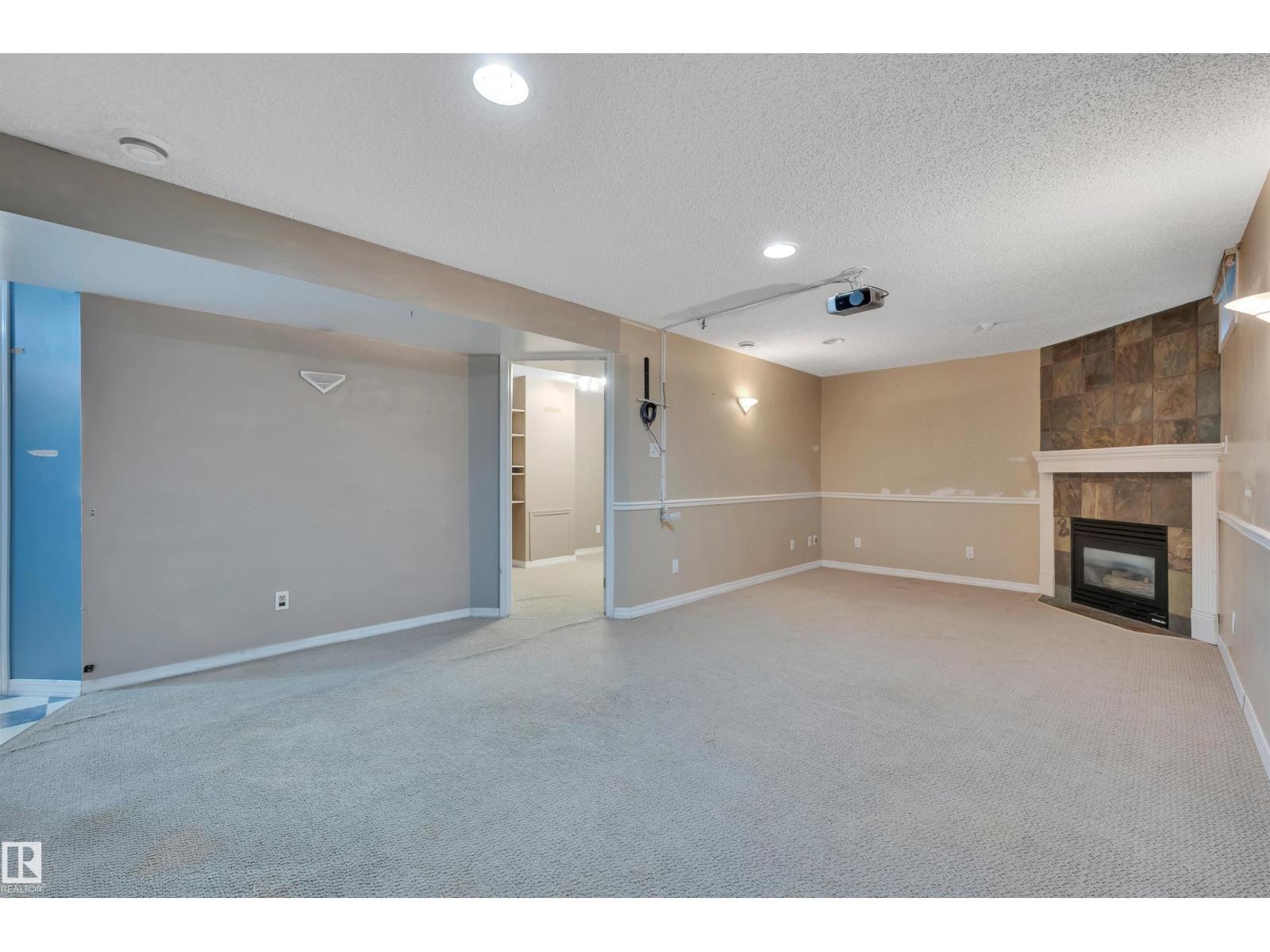 410 Conifer ST - 27