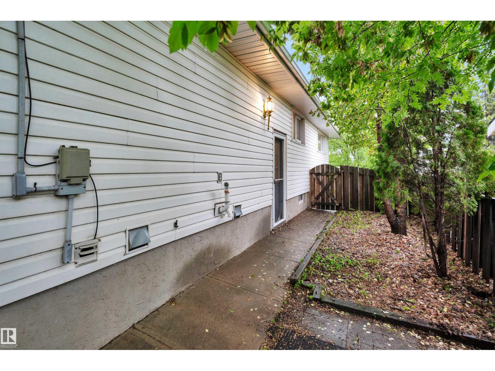 410 Conifer ST - 49