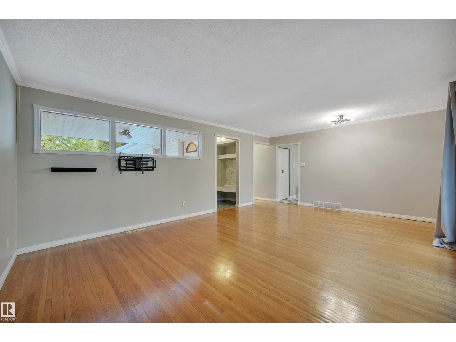 410 Conifer ST - 8