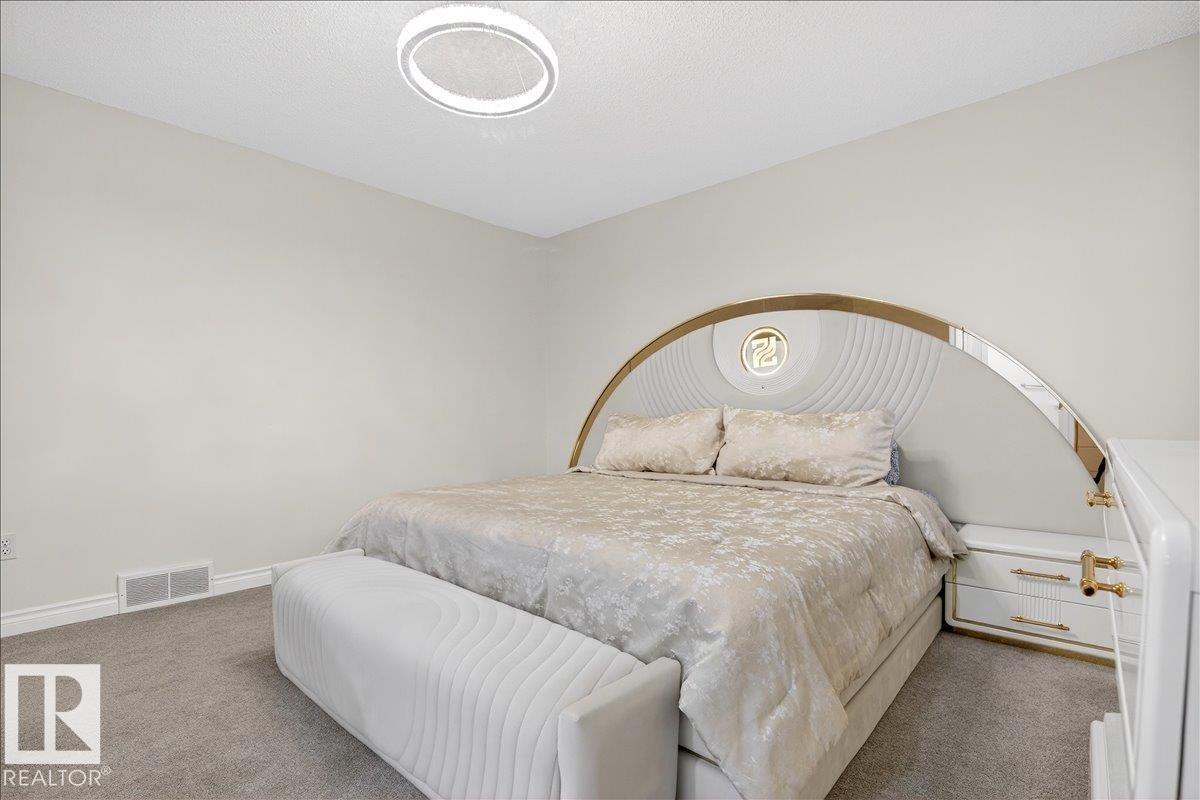 15736 133 ST NW - 30