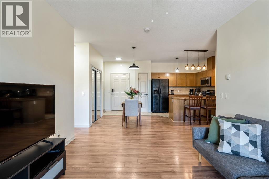 1402, 92 Crystal Shores Road - photo 5