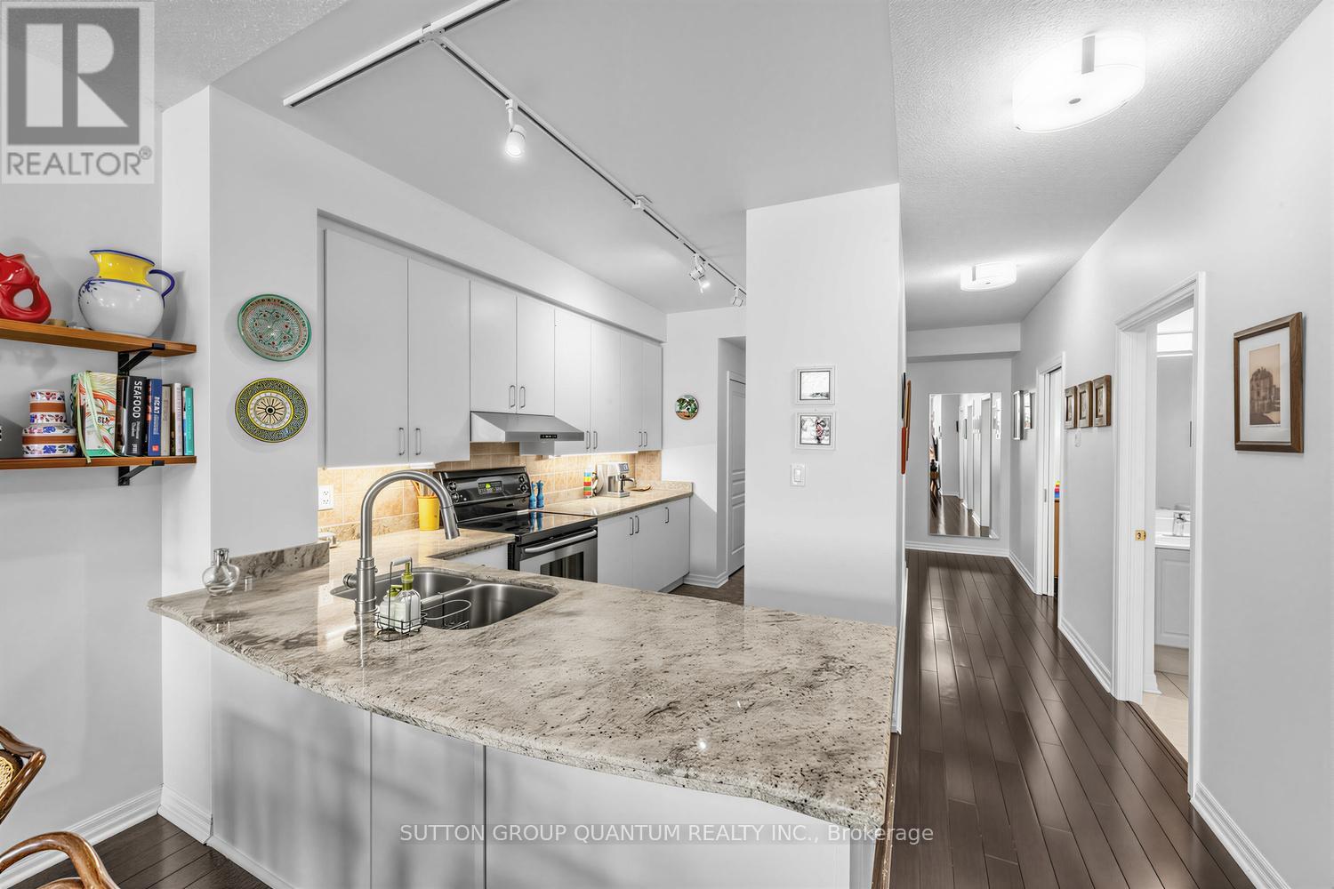 #304 80 PORT STREET E - 12