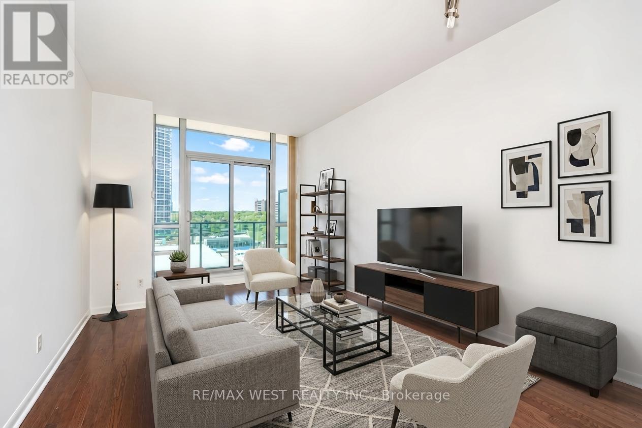#609 3391 BLOOR STREET W - 4