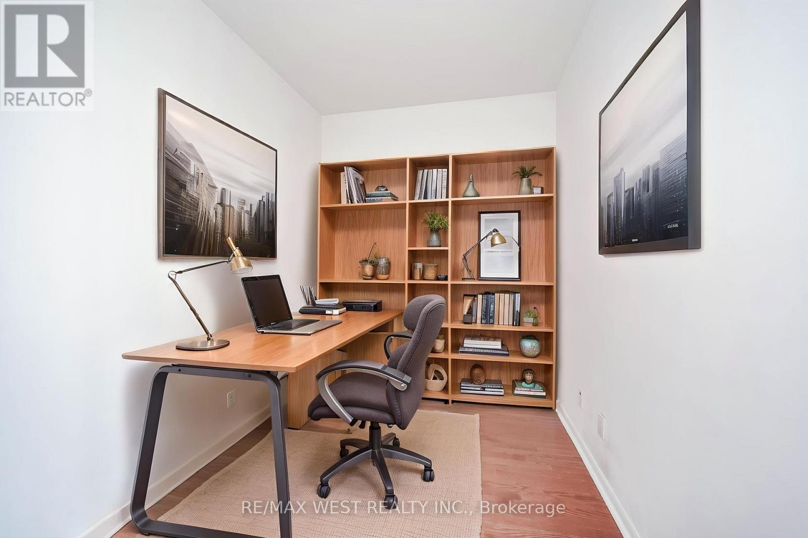 #609 3391 BLOOR STREET W - 6