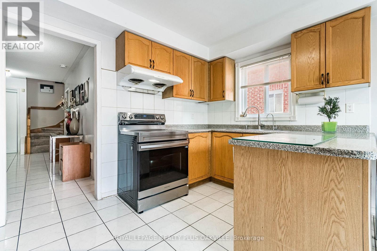 1520 ROSEWAY DRIVE - 15