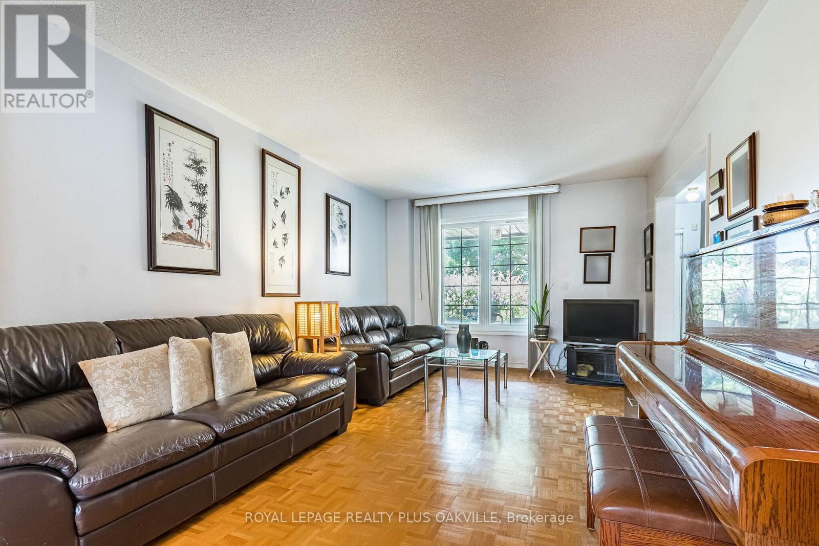 1520 ROSEWAY DRIVE - 8