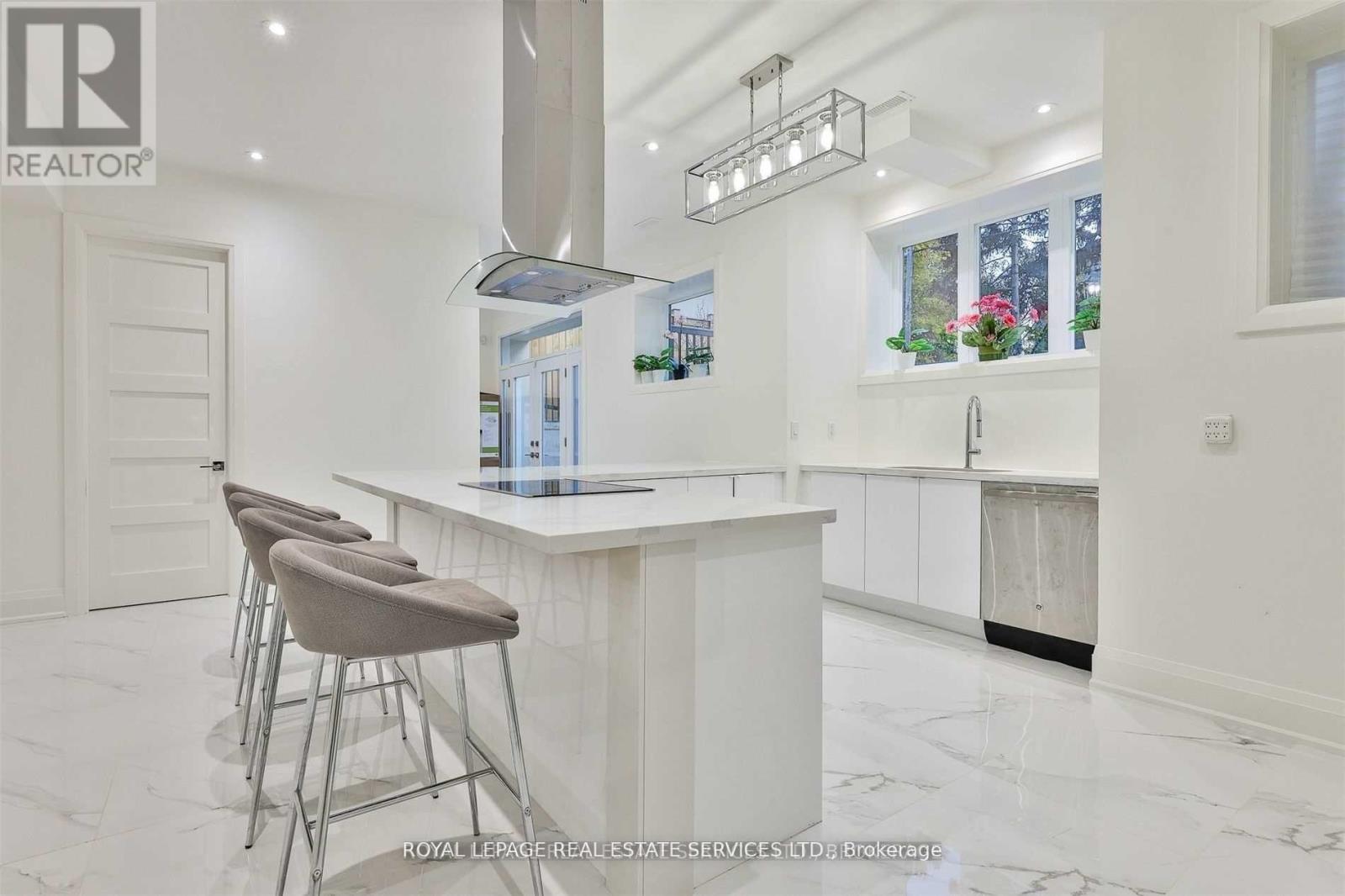 61 DANE AVENUE - 17
