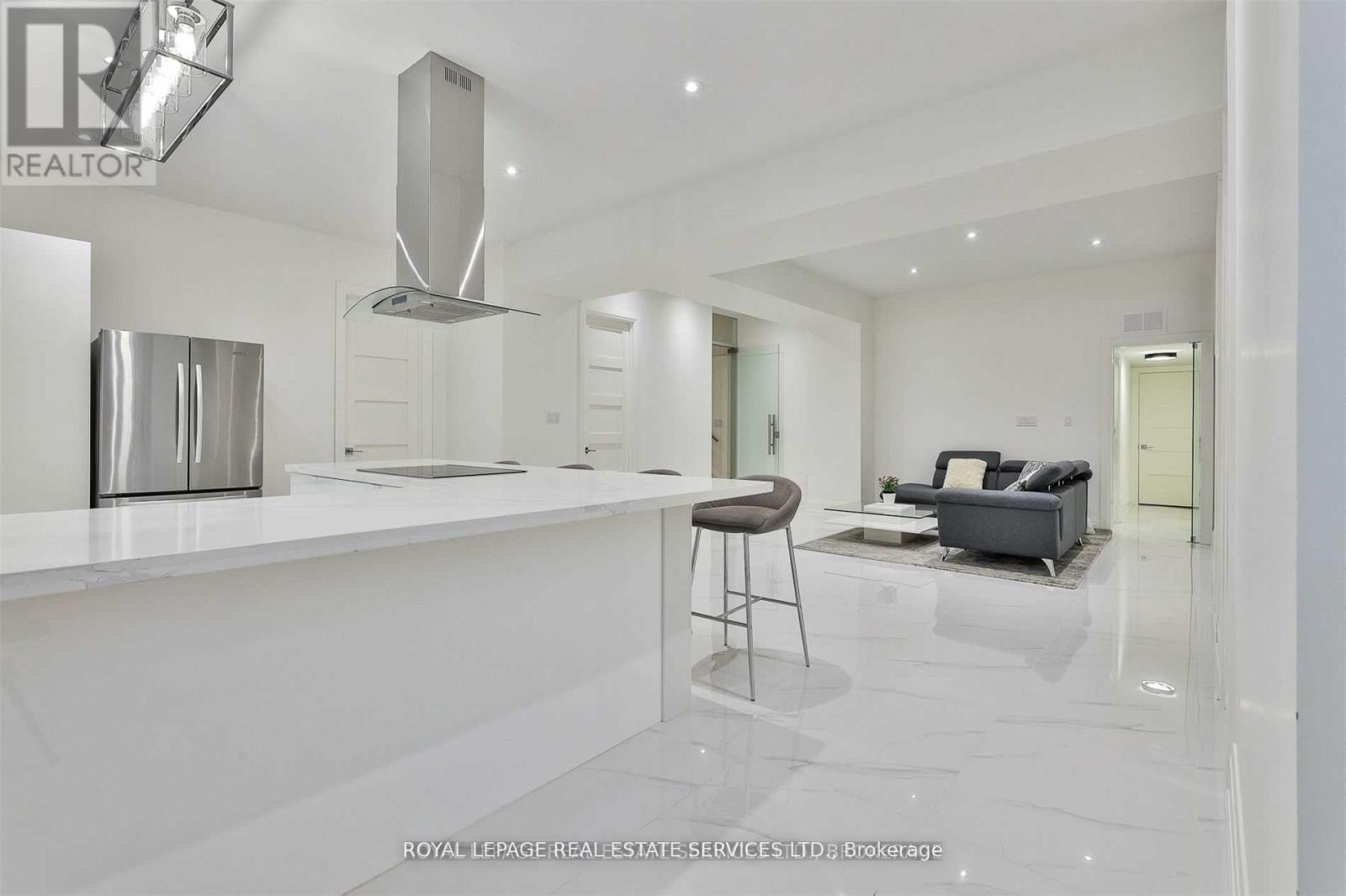 61 DANE AVENUE - 21