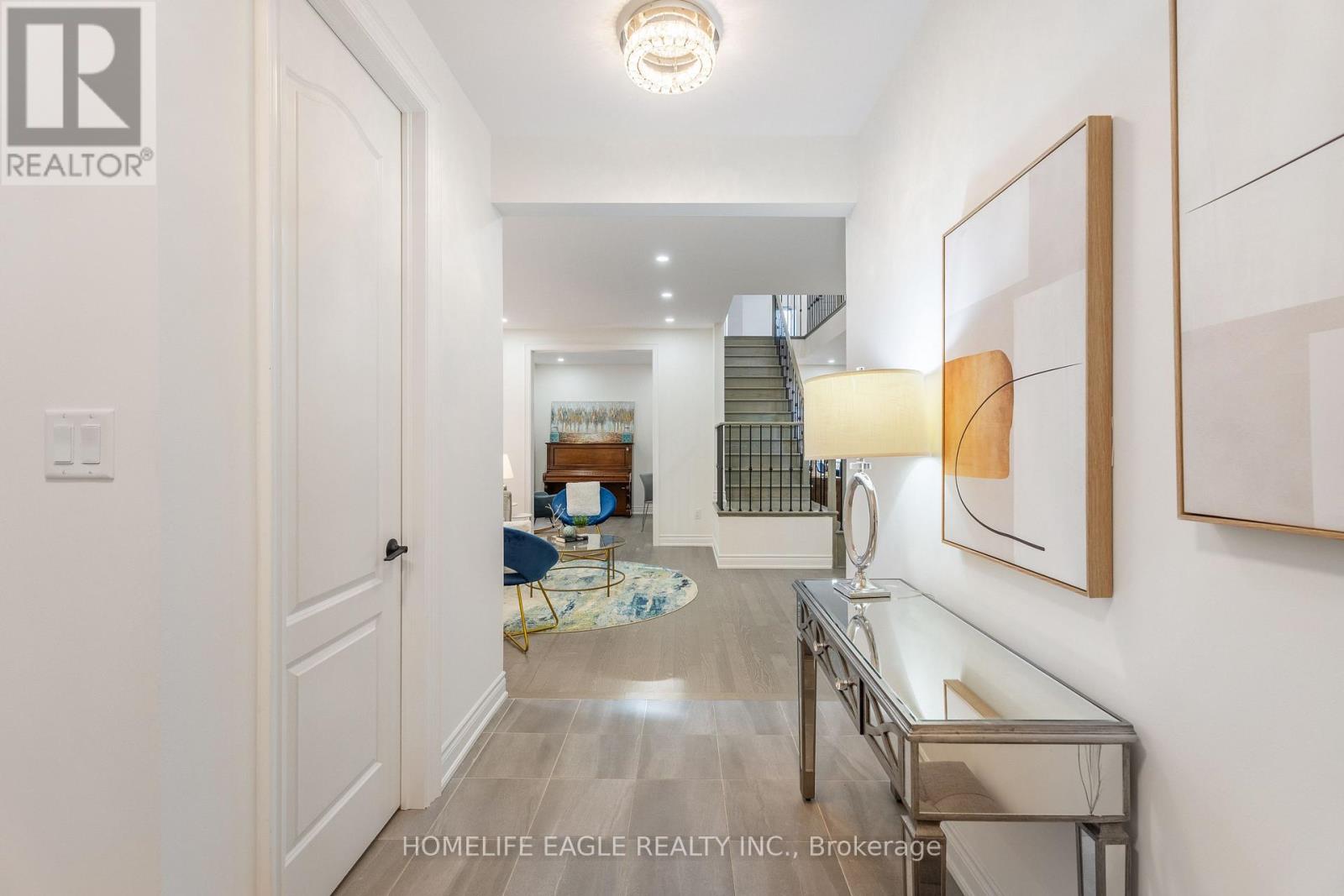 58 TESLA CRESCENT - Image 3