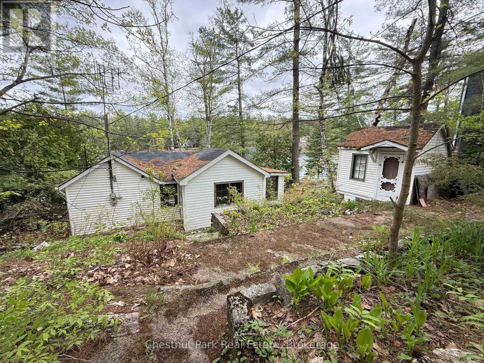 1042 ROAD 3100 ROAD - 14