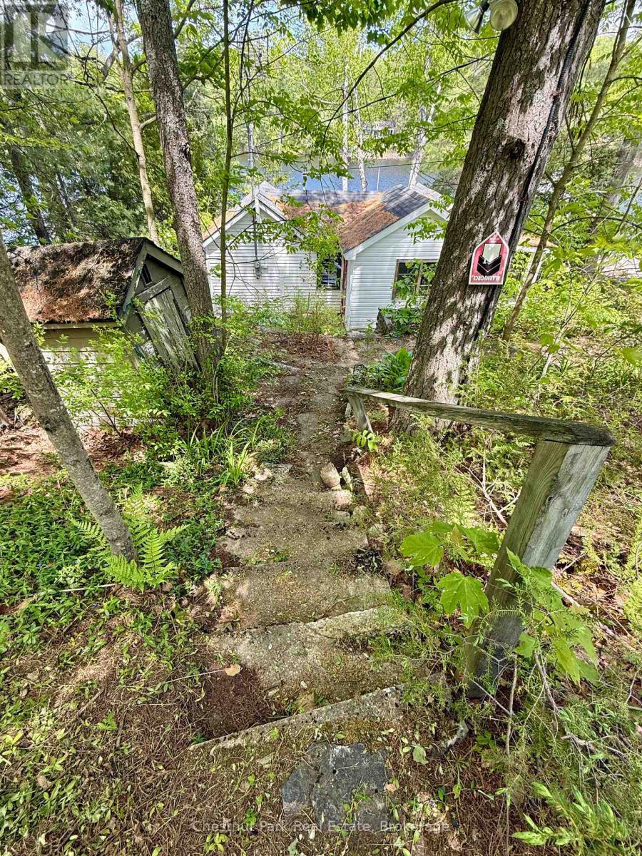 1042 ROAD 3100 ROAD - 12
