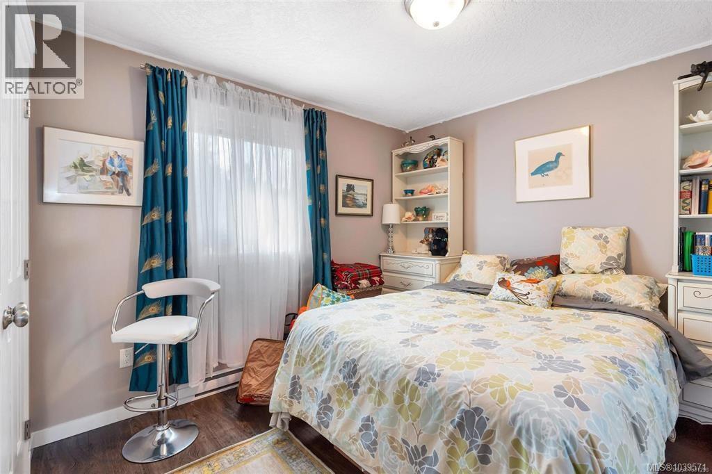 1 2740 Stautw Rd, Central Saanich