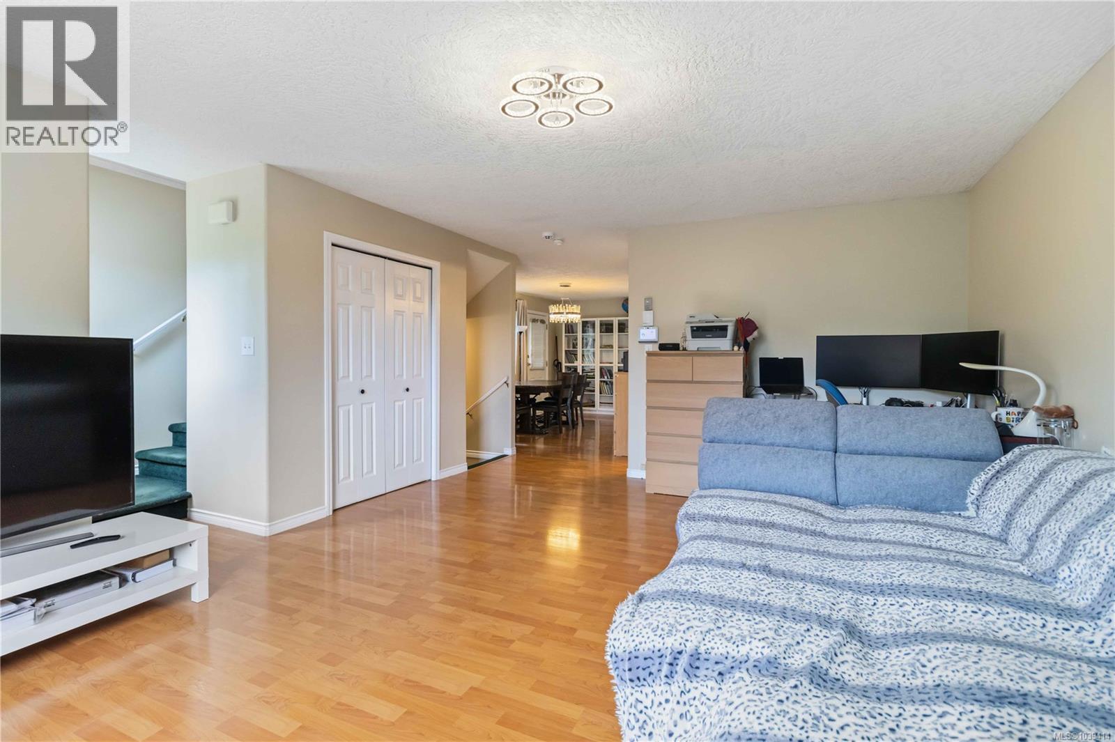 1131 Donna Ave - 11