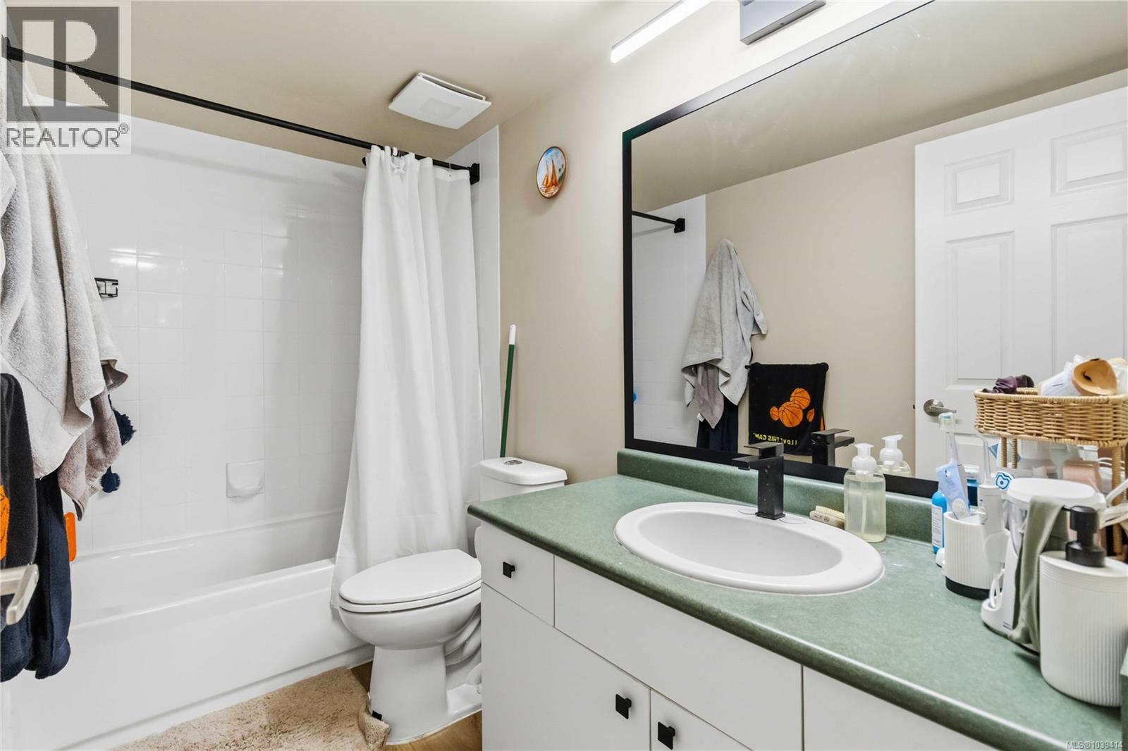 1131 Donna Ave - 40
