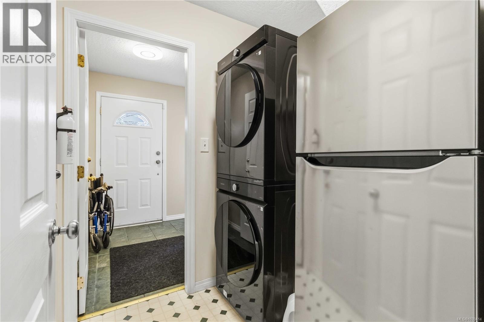 1131 Donna Ave - 41