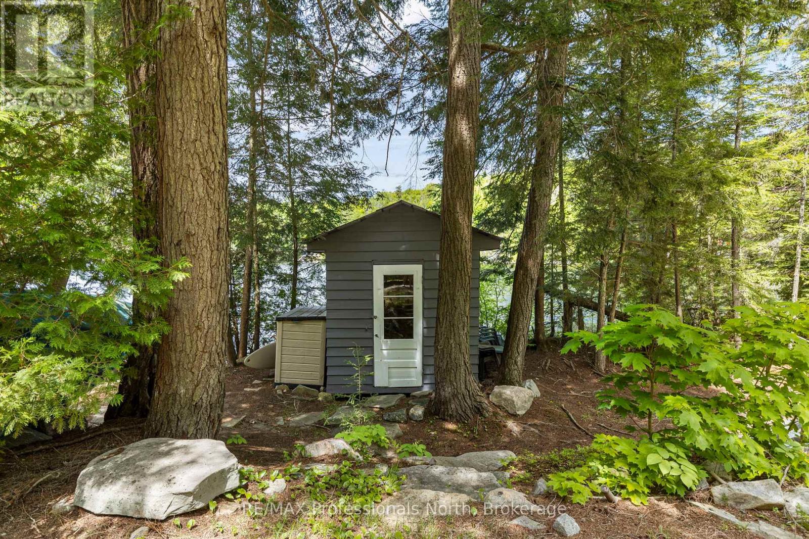 1106-1 OXBOW LAKE ROAD - 24