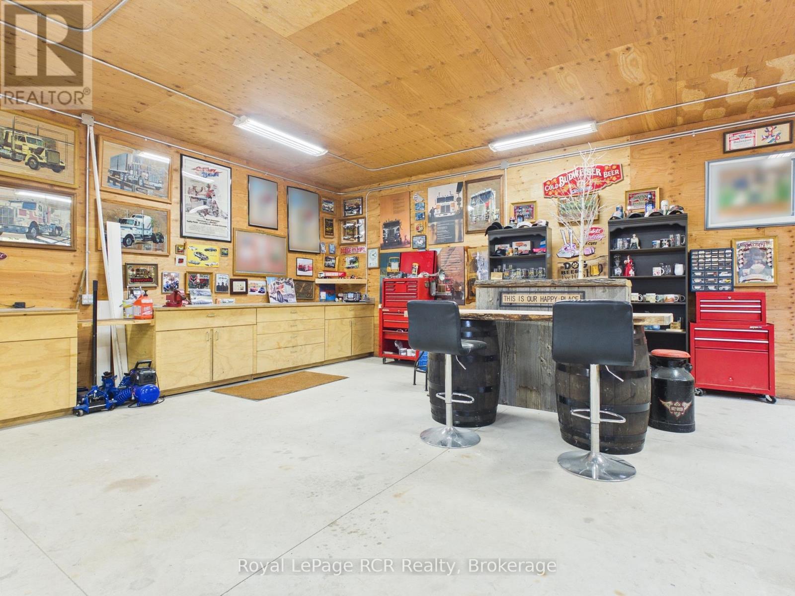 299 VICTORIA STREET - 39