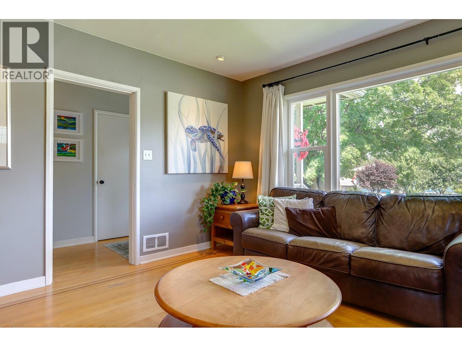 1800 30th Avenue, Vernon