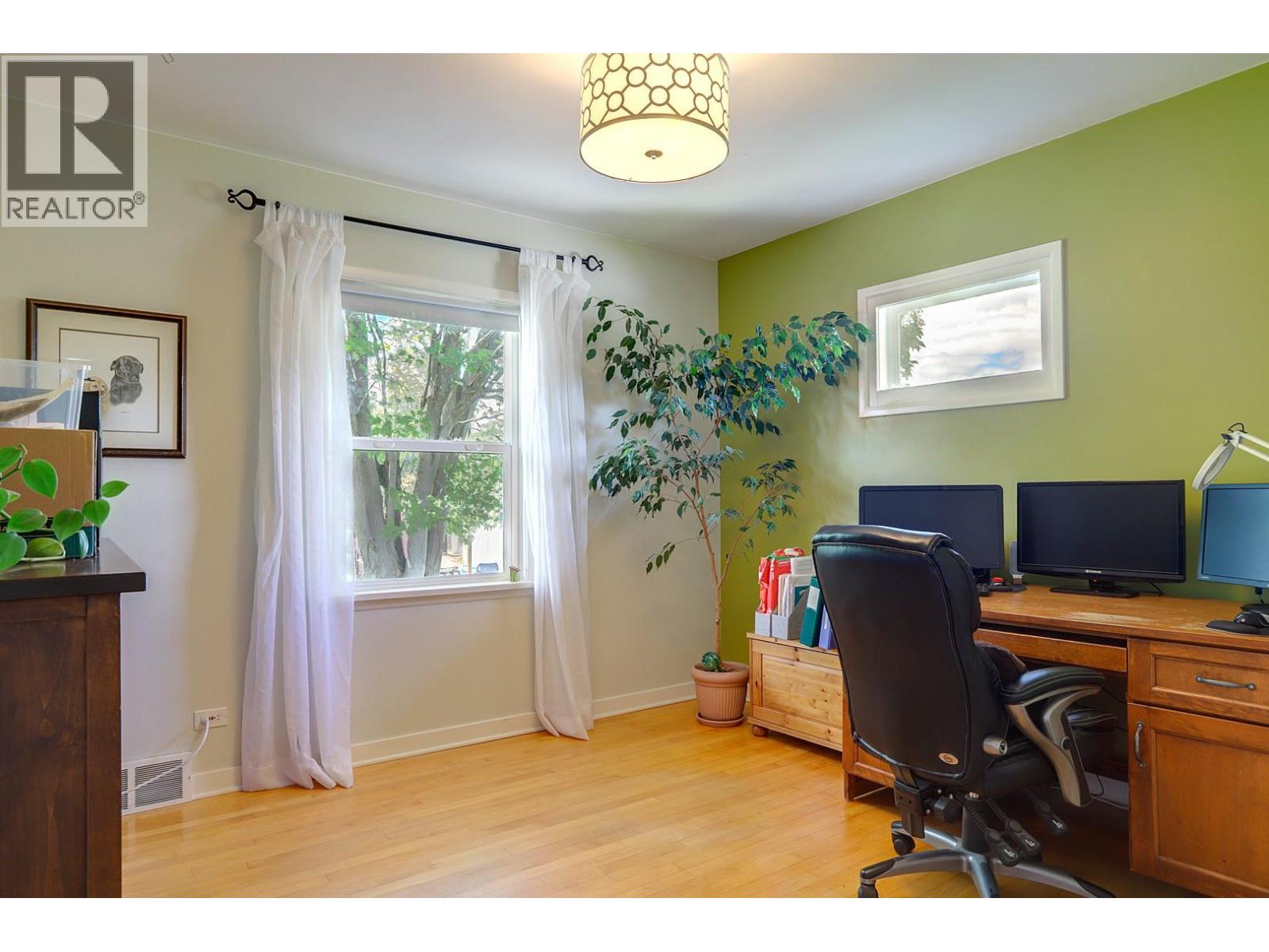 1800 30th Avenue, Vernon