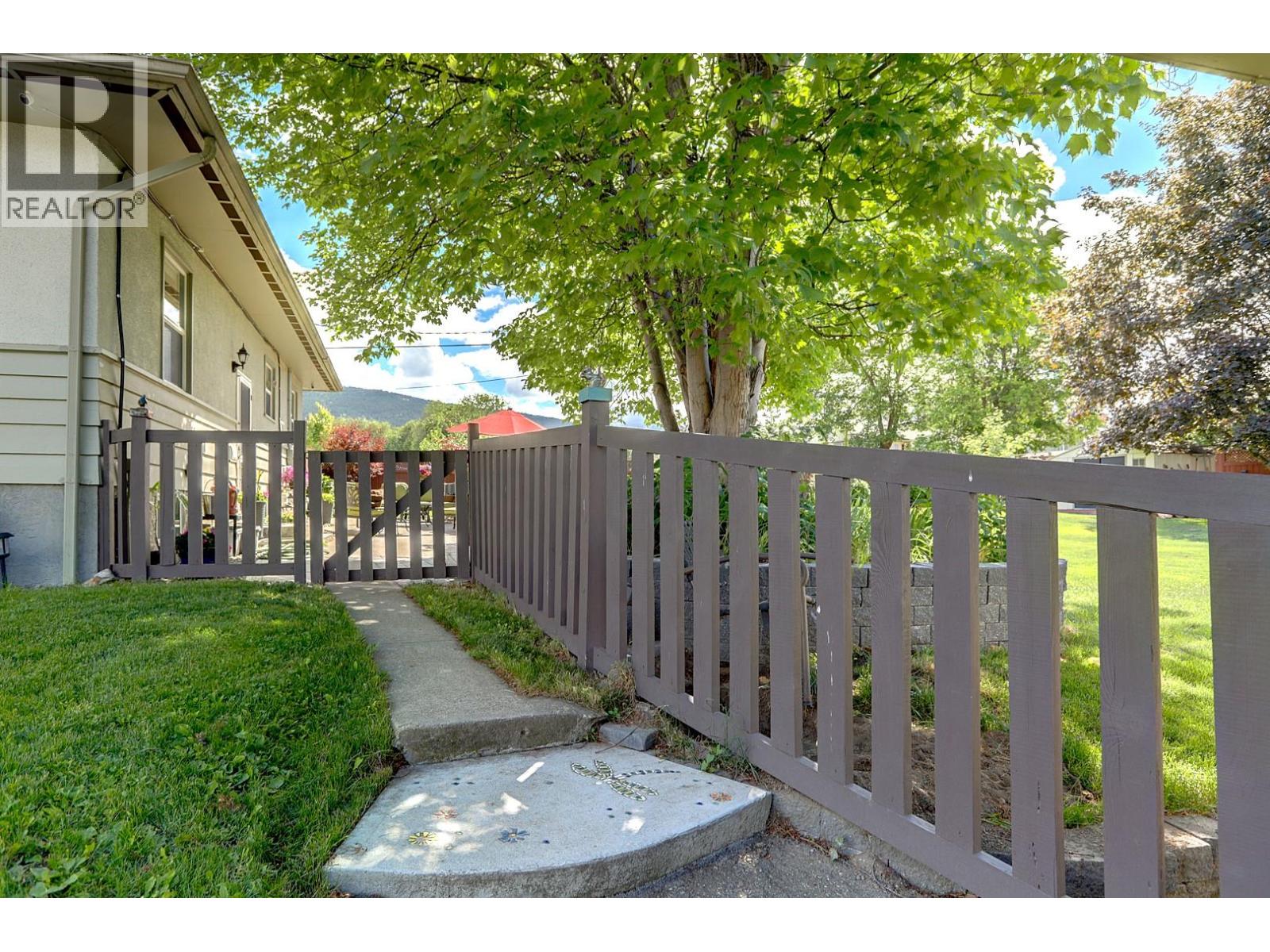 1800 30th Avenue, Vernon