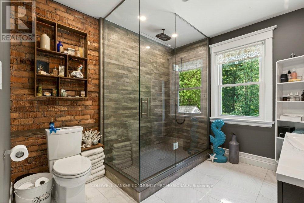 99 HILLCREST AVENUE - 24